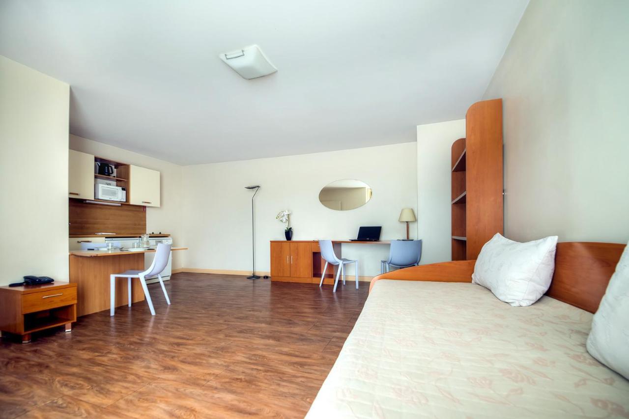 Comfort Aparthotel Saint-Nazaire Les Portes De L Ocean Exterior photo